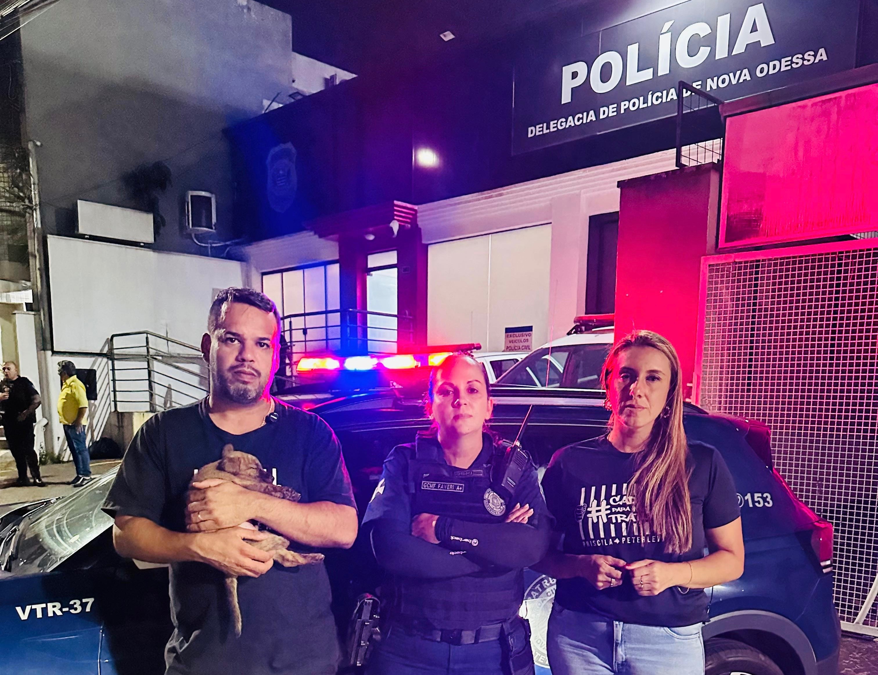 Vereadora participa de ocorrência de maus-tratos a animal atendida pela GCM