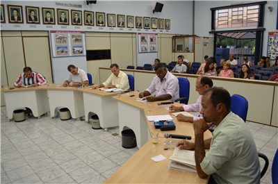 Vereadores acataram veto durante sessão