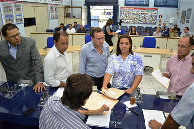 Vereadores que participaram da sessão extraordinária de hoje